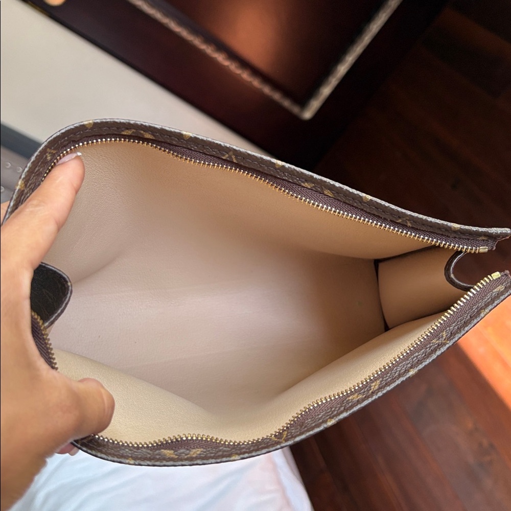 Louis Vuitton pochette - Picture 8 of 17